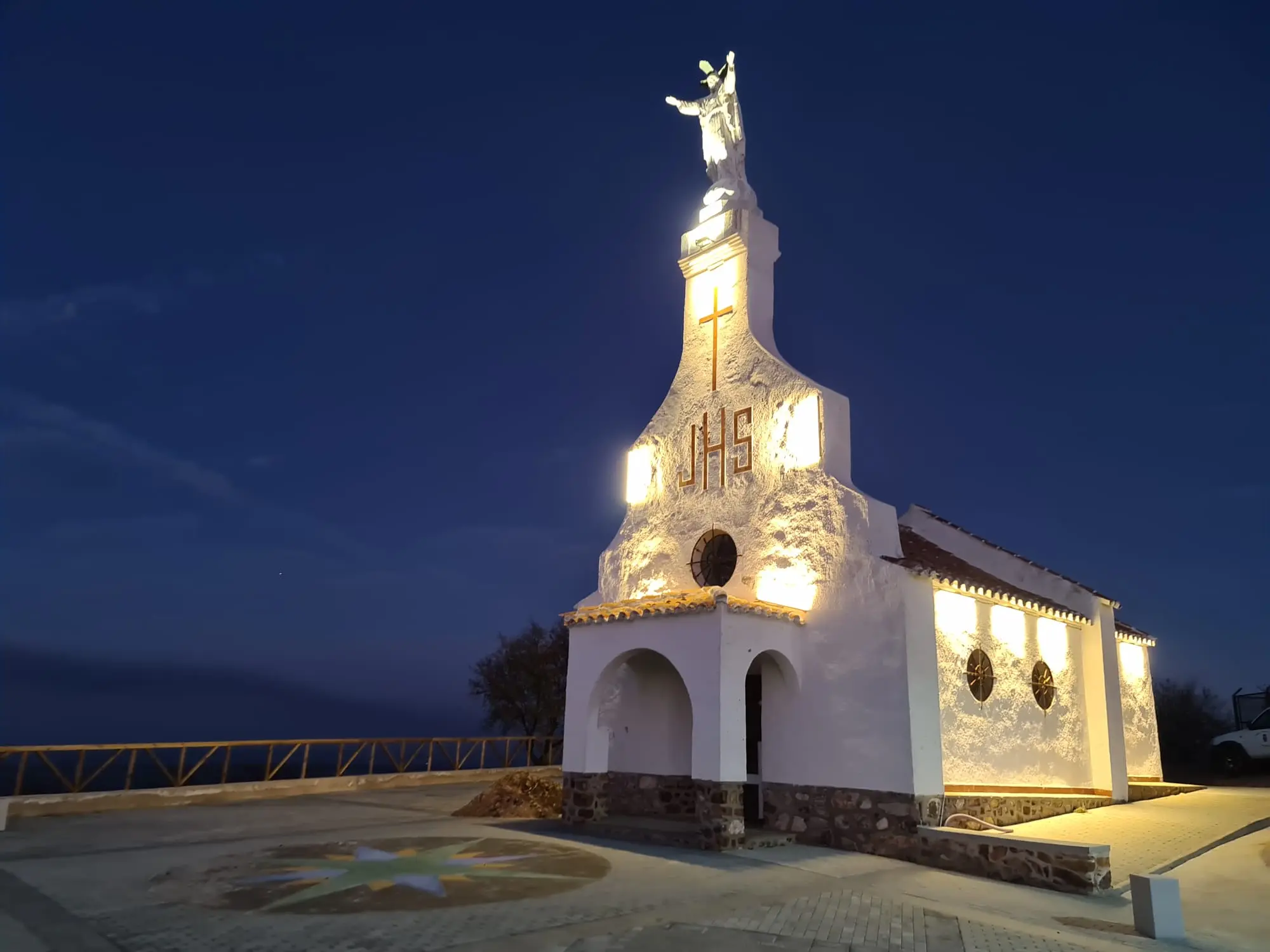 Ermita del Santo Cristo de San Sebastián en lo alto de la Sierra del Santo, Los Navalmorales